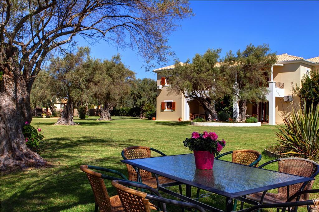 Olivastro Villa Lefkada City Bagian luar foto