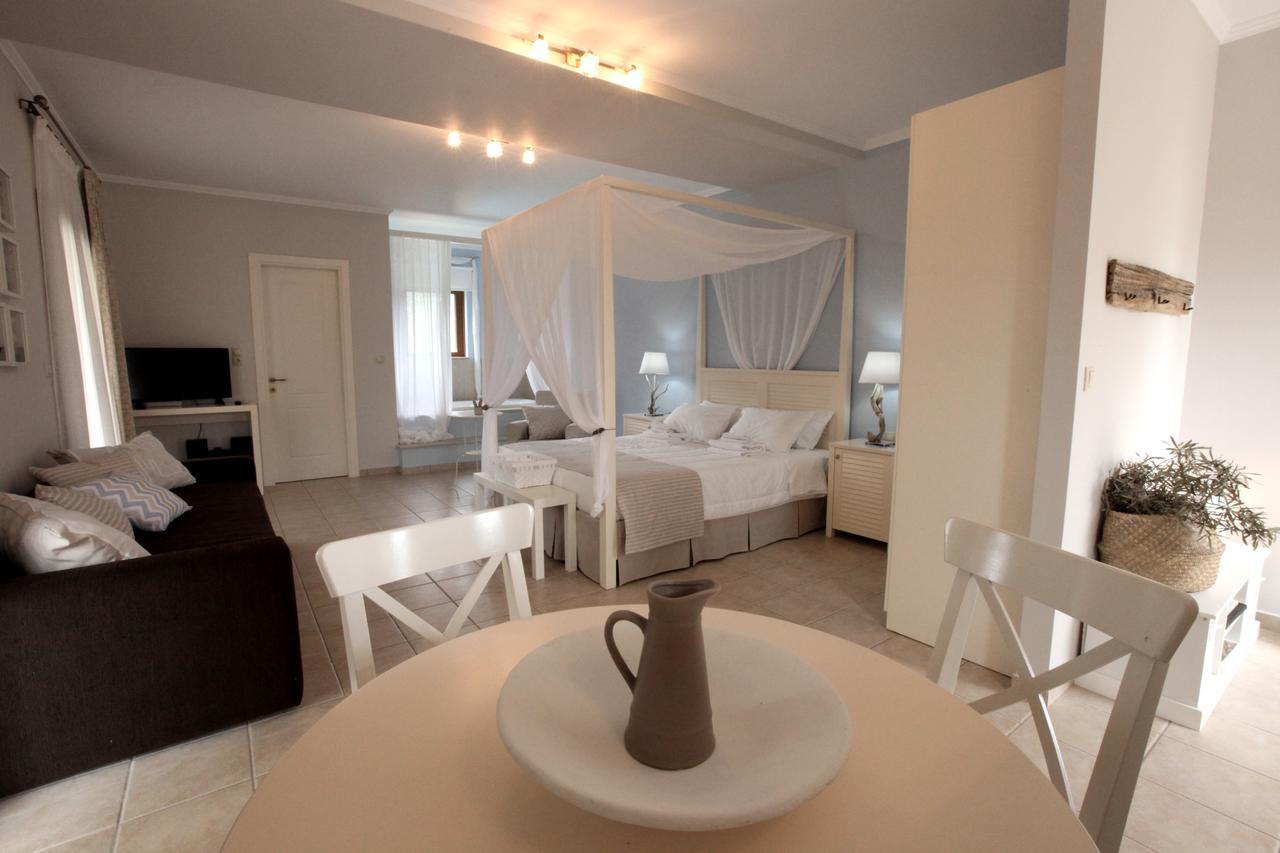 Olivastro Villa Lefkada City Bagian luar foto