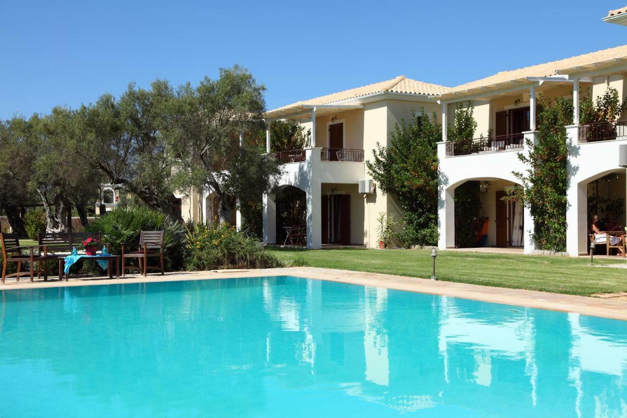 Olivastro Villa Lefkada City Bagian luar foto